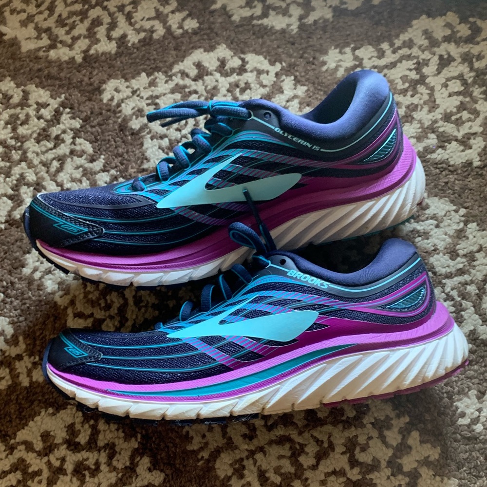Women’s Brooks Glycerin 15 Tennis Shoes Size 8